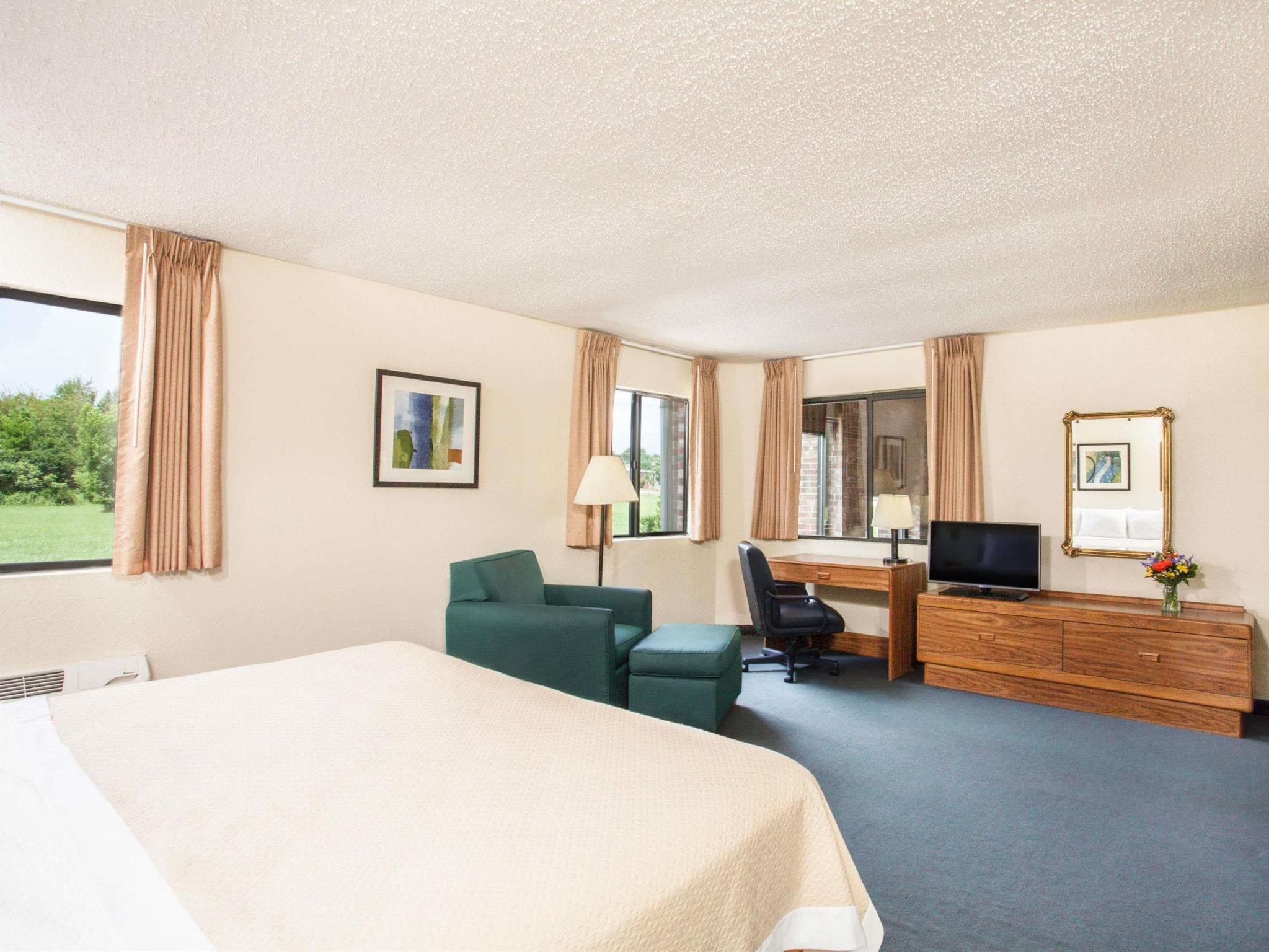 Days Inn By Wyndham Glasgow Esterno foto