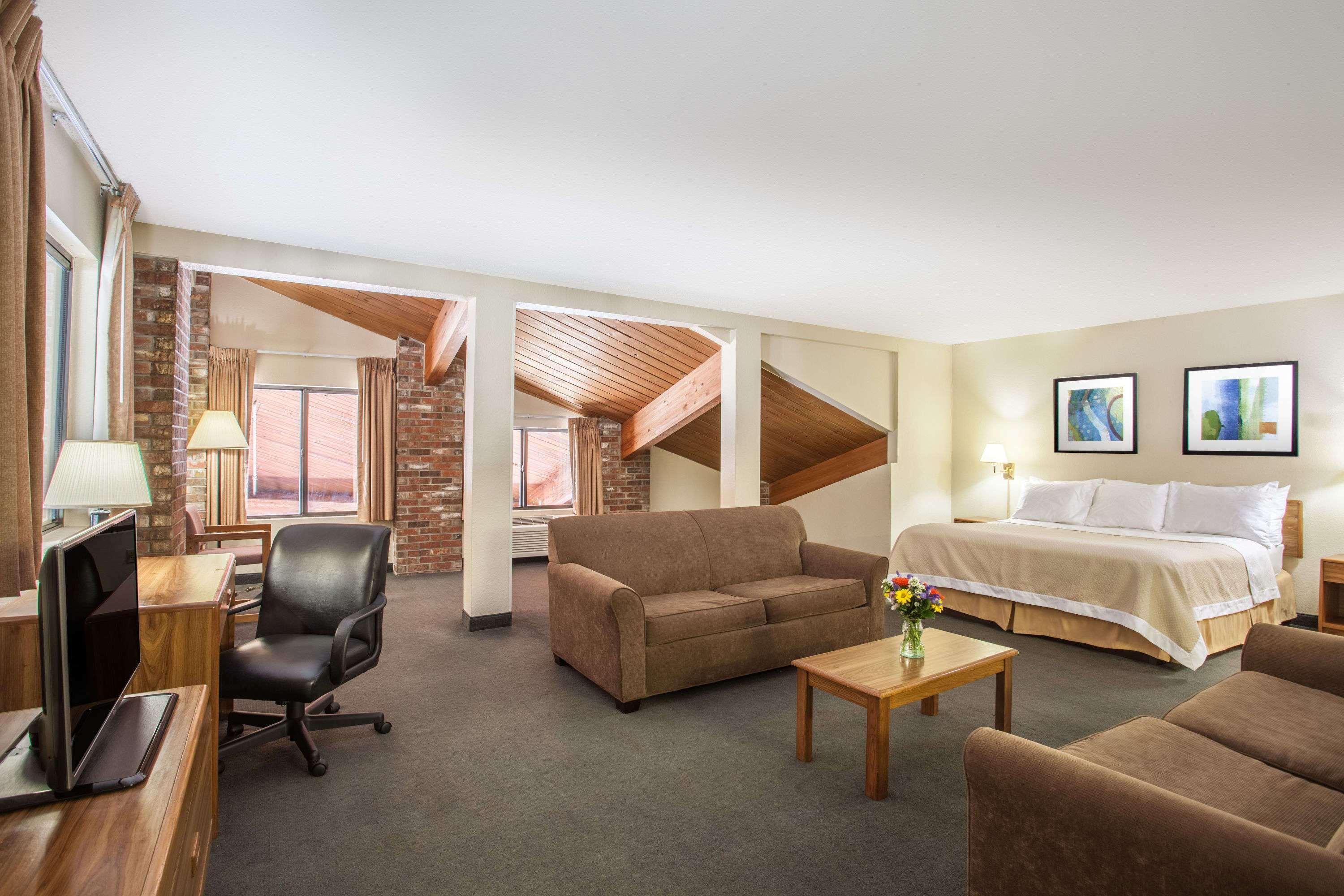 Days Inn By Wyndham Glasgow Esterno foto