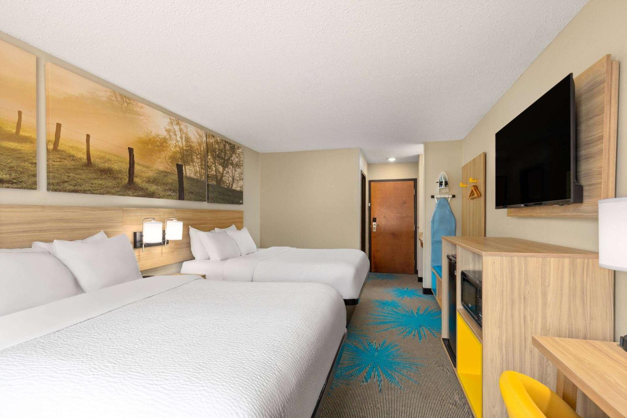 Days Inn By Wyndham Glasgow Esterno foto