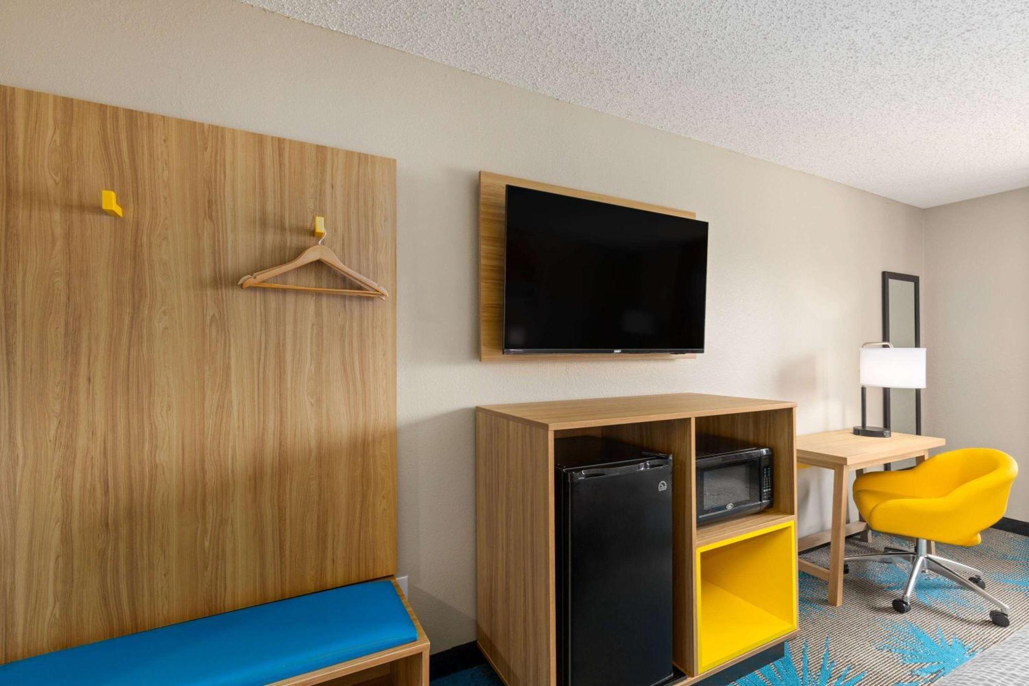 Days Inn By Wyndham Glasgow Esterno foto