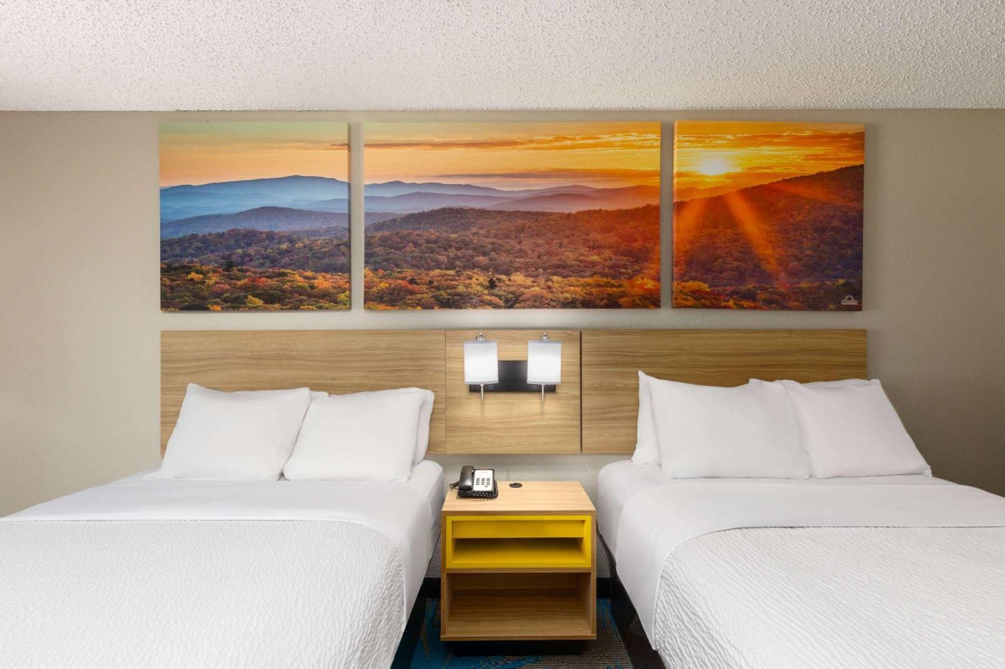 Days Inn By Wyndham Glasgow Esterno foto
