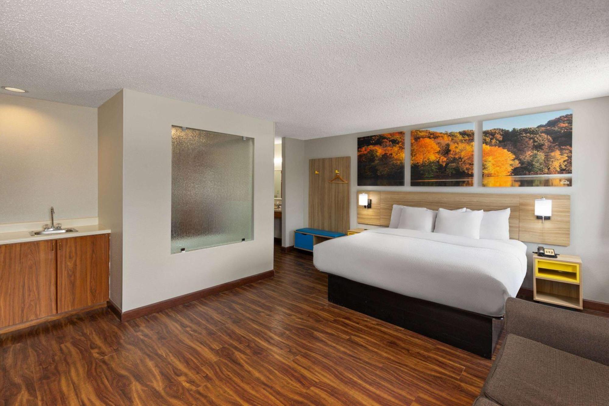 Days Inn By Wyndham Glasgow Esterno foto