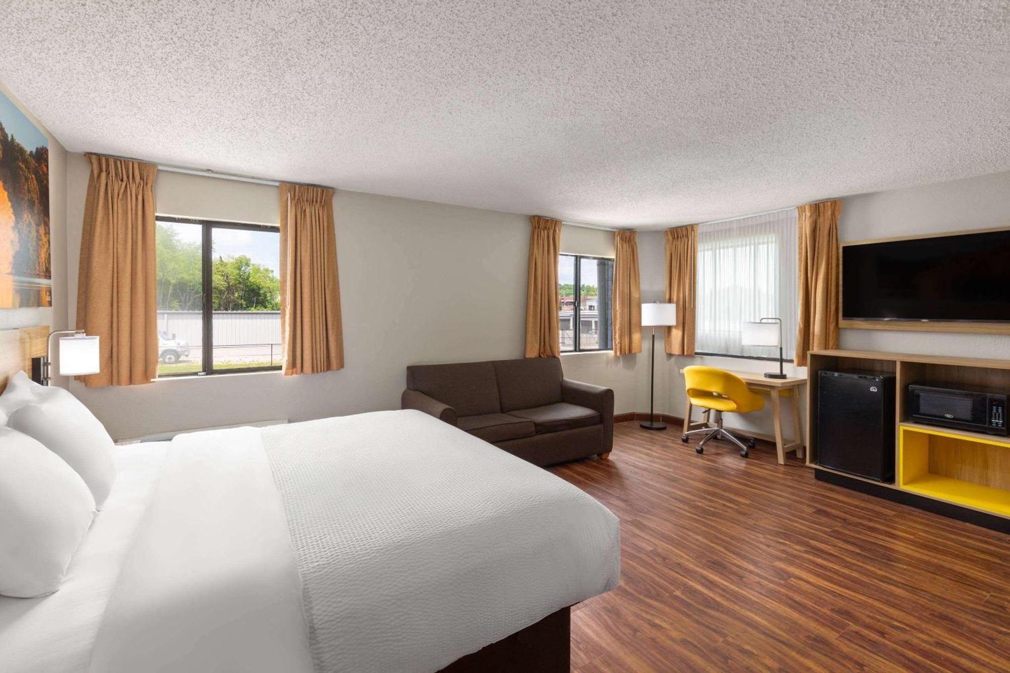 Days Inn By Wyndham Glasgow Esterno foto