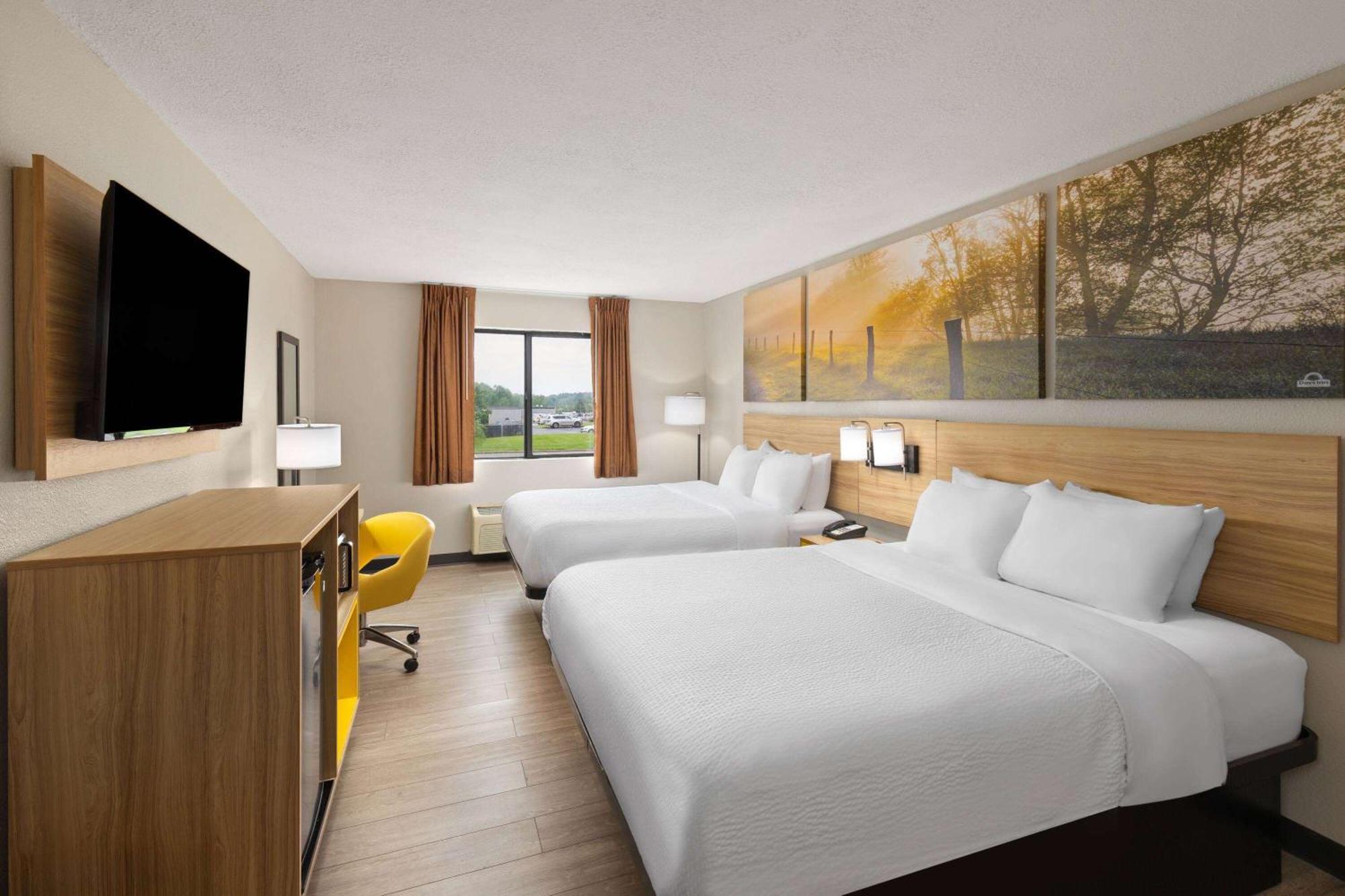 Days Inn By Wyndham Glasgow Esterno foto