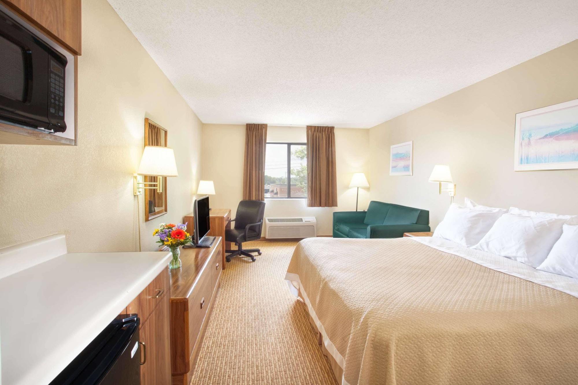 Days Inn By Wyndham Glasgow Esterno foto