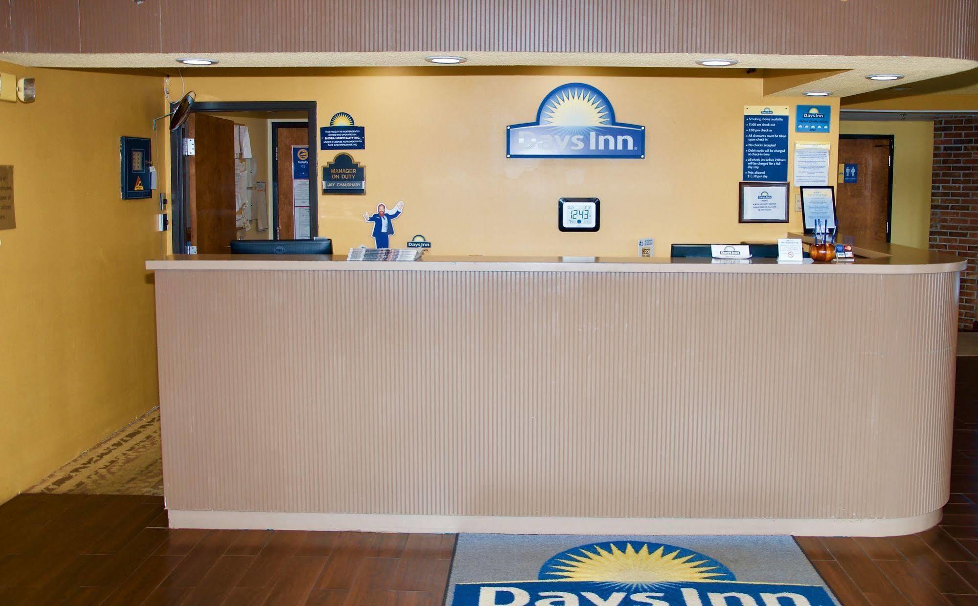 Days Inn By Wyndham Glasgow Esterno foto